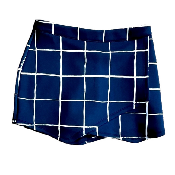 Abercrombie & Fitch Pants - Abercrombie & Fitch scuba skort navy blue and white